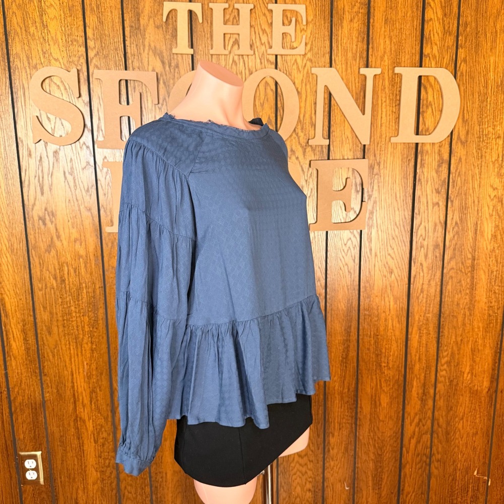 Olivaceous Peplum Top Womens L Blue Boho Flowy Tiered Sleeve Open Back Blouse - Picture 3 of 6